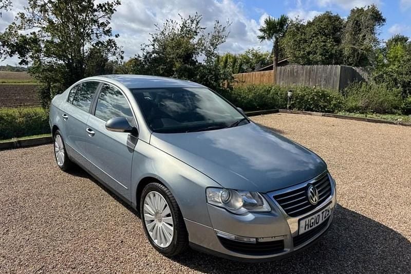 Grey Used 2010 VW Passat Highline Sedan | £1,491 (Good price) - Image 1/1