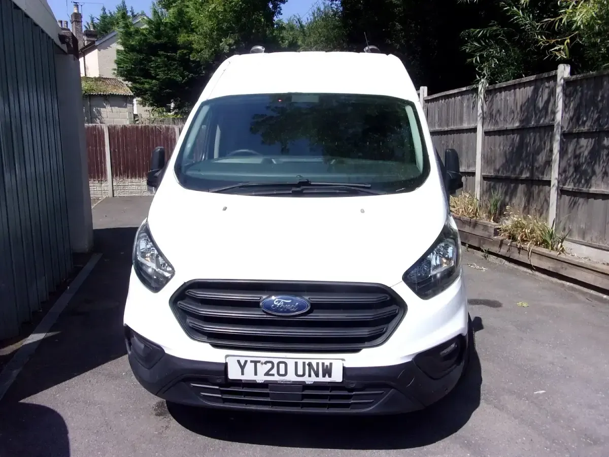 Used Ford Transit Custom 105 HP (77 kW) 2020 White Van