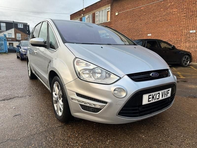 Used Ford S-MAX Titanium 163 HP (119 kW) 2013 Silver MPV