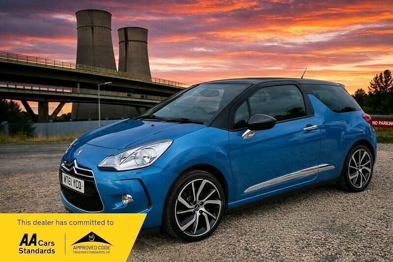 Used Citroën DS3 PureTech 82 HP (60 kW) 2015 Blue