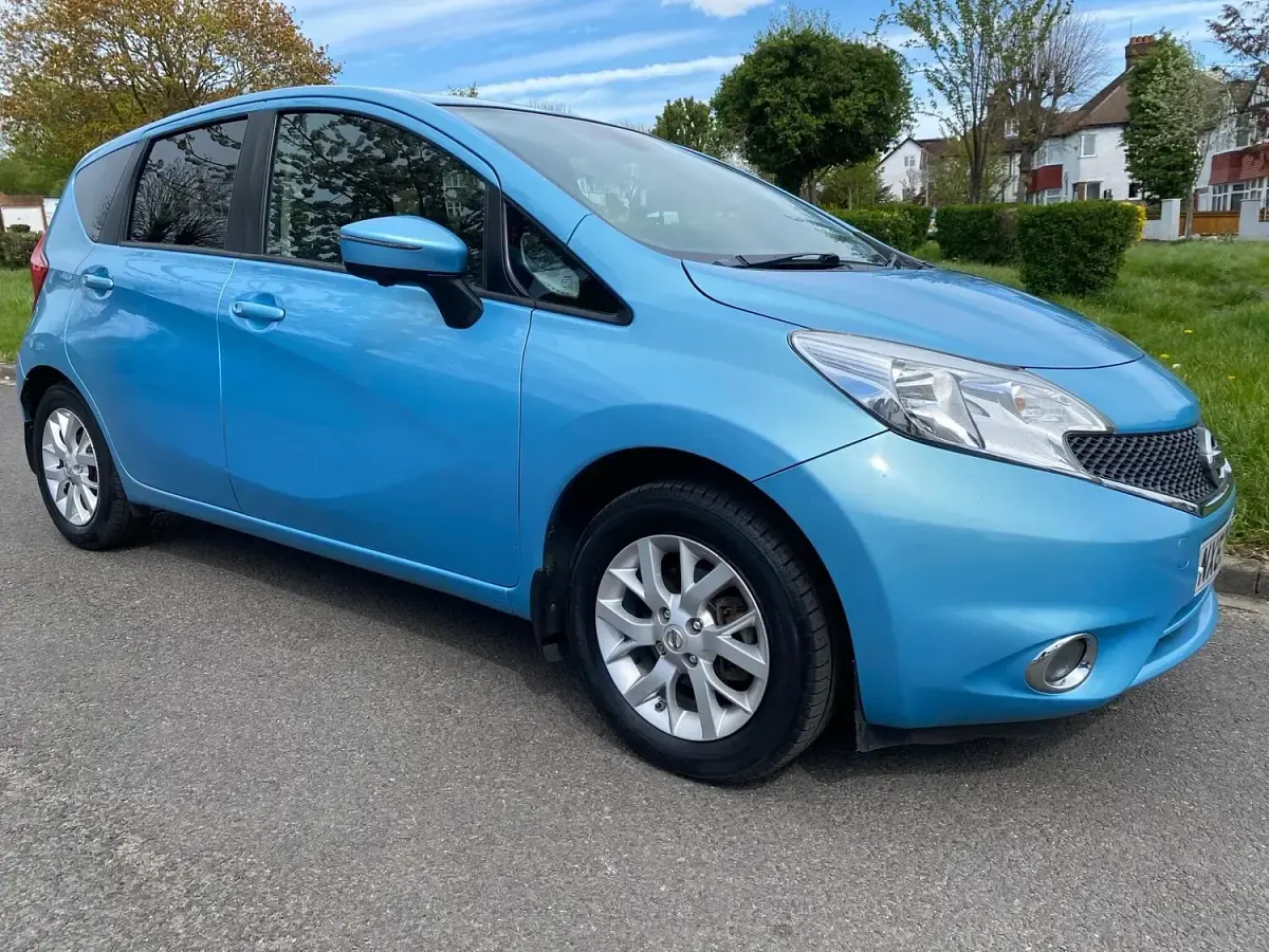 Used Nissan Note Acenta Premium 80 HP (58 kW) 2013 Blue Hatchback