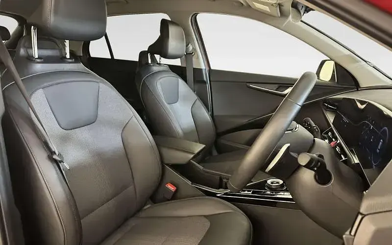 Used Kia e-Niro 150 kW (204 HP) 2024 Red SUV