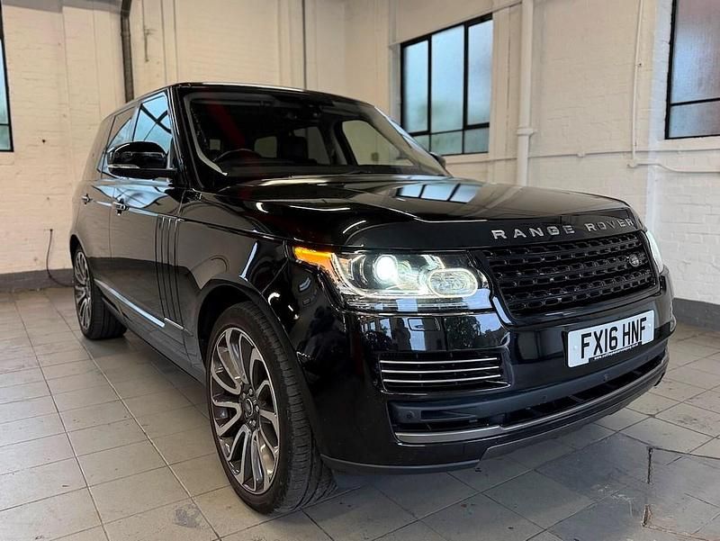 Black Used 2016 Land Rover Range Rover Vogue SE SUV | £18,950 (Super price) - Image 1/4