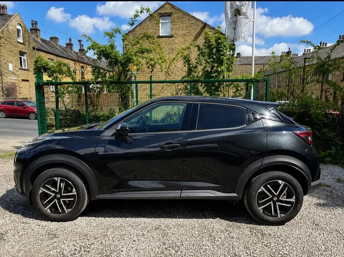 Gebraucht Nissan Juke N-Connecta 114 PS (83 kW) 2025 Schwarz SUV