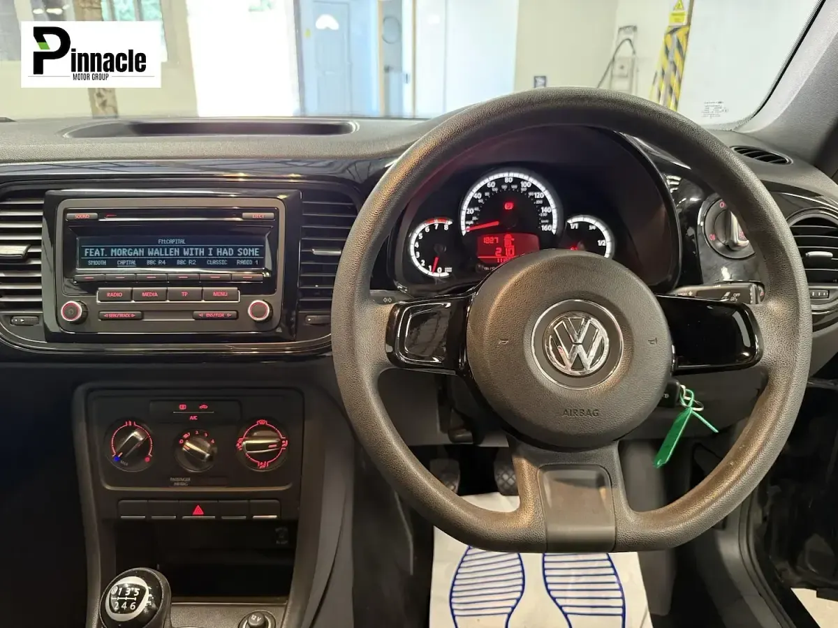 Used VW Beetle 105 HP (77 kW) 2013 Black Hatchback