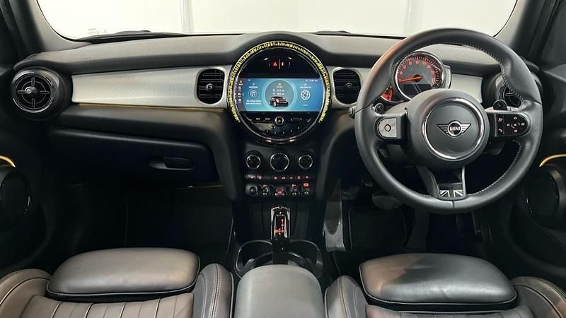 Used Mini Cooper S Exclusive 178 HP (130 kW) 2022 Black Hatchback