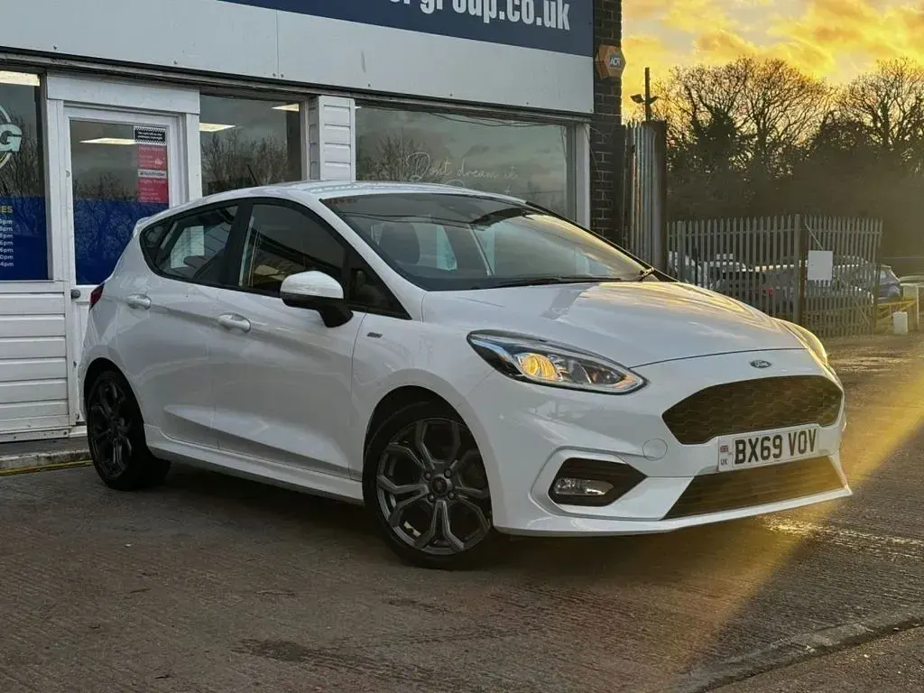 Used Ford Fiesta ST-Line 124 HP (91 kW) 2019 White Hatchback