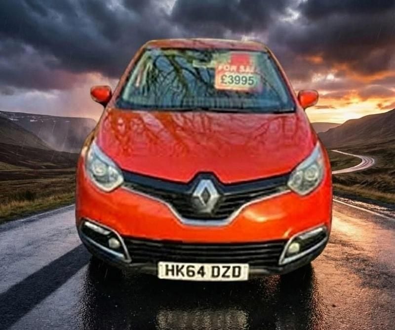 Used Renault Captur Dynamique 90 HP (66 kW) 2014 Orange SUV