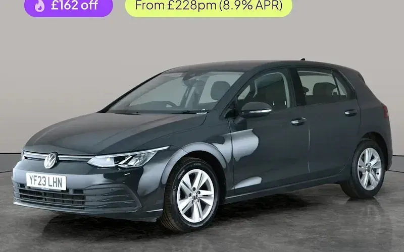 Used VW Golf VIII Life 150 HP (110 kW) 2023 Hatchback