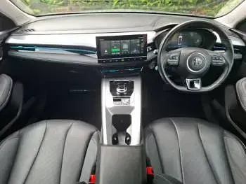 Used MG MG5 EV Trophy 114 kW (156 HP) 2022 Silver Estate
