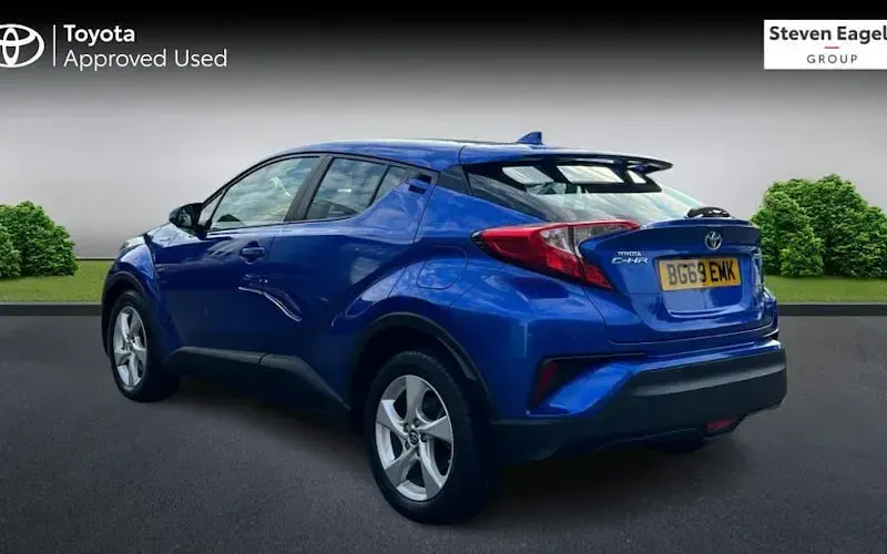 Used Toyota C-HR 122 HP (89 kW) 2019 Blue SUV