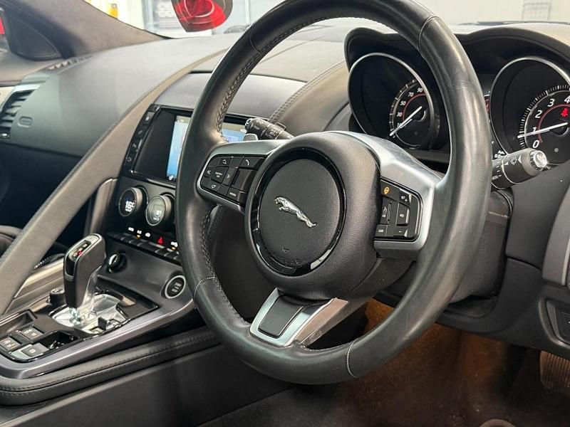 Used Jaguar F-Type 300 HP (220 kW) 2017 Red Coupe