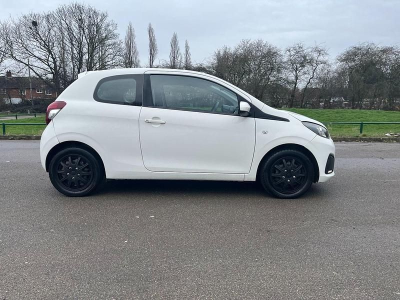 Begagnad Peugeot 108 Active 2016 Vit Halvkombi