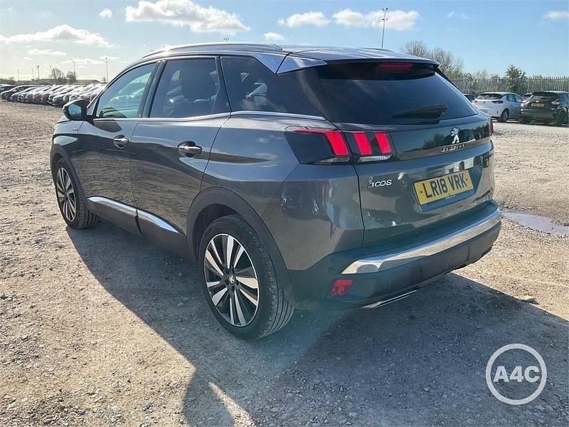 Used Peugeot 3008 Premium 120 HP (88 kW) 2018 Amazonite grey SUV