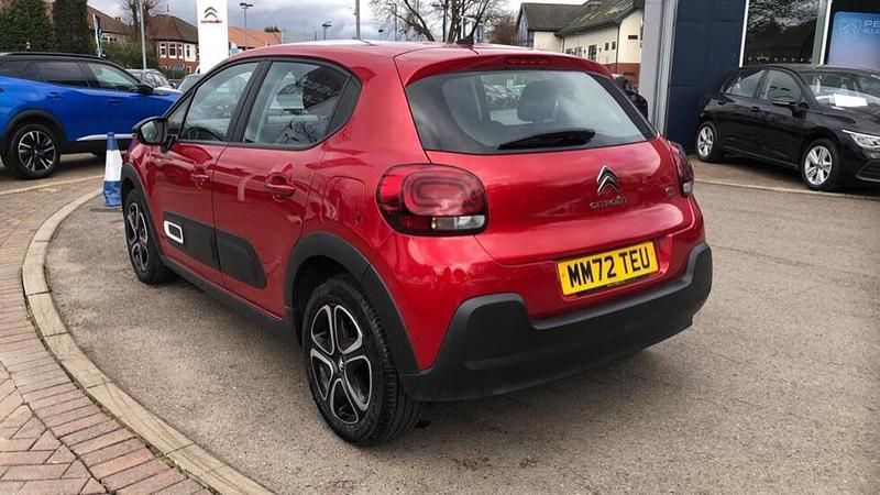 Used Citroën C3 PureTech 82 HP (60 kW) 2022 Red Hatchback