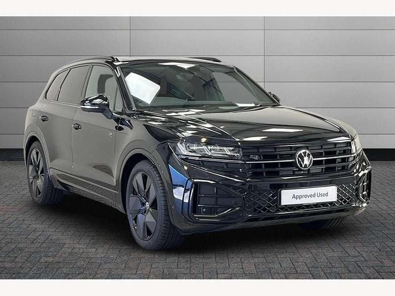 Black Used 2024 VW Touareg Black Edition SUV | £52,490 (Fair price) - Image 1/4