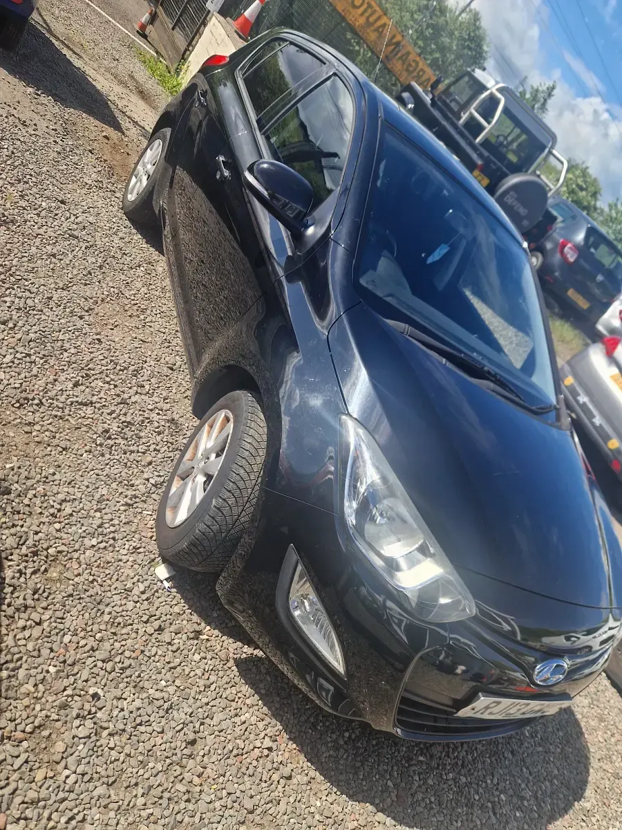 Used Hyundai i20 Active 86 HP (63 kW) 2013 Black Hatchback
