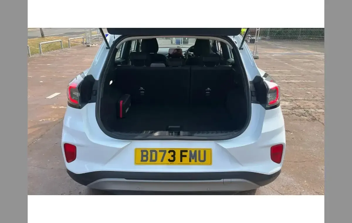 Used Ford Puma Titanium 123 HP (90 kW) 2023 White SUV