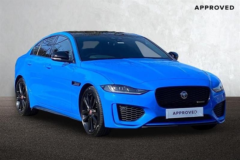 Used Jaguar XE 249 HP (183 kW) 2020 French racing blue Sedan