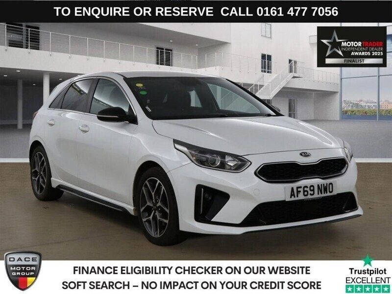 White Used 2019 Kia Ceed 2 Hatchback | £13,140 (A bit pricey) - Image 1/3