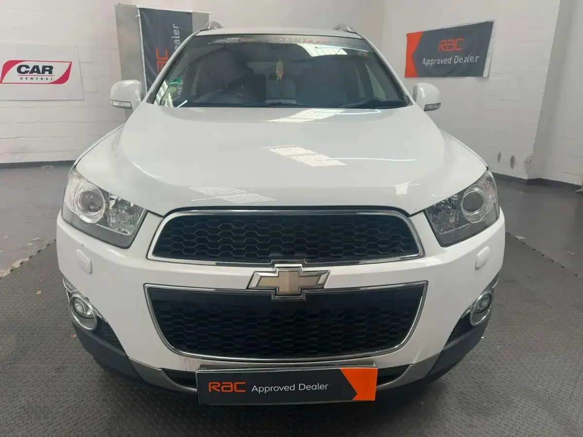 Used Chevrolet Captiva LTZ 184 HP (135 kW) 2012 White SUV