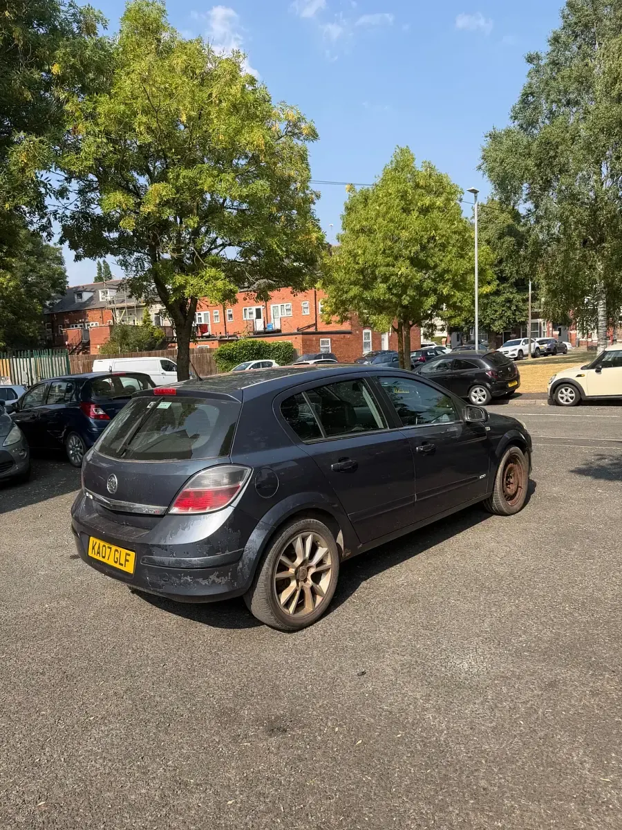 Used Vauxhall Astra Design Edition 2007 Blue Hatchback