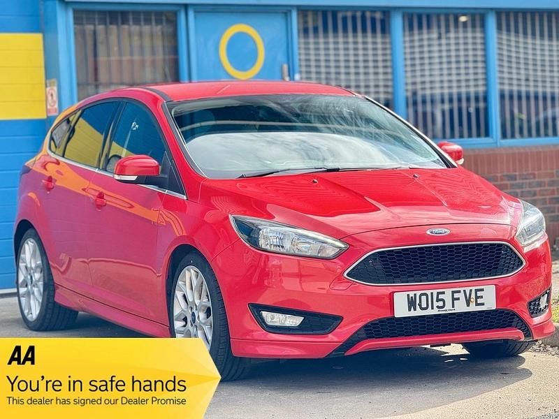 Red Used 2015 Ford Focus Zetec Hatchback | £3,999 (Fair price) - Image 1/3