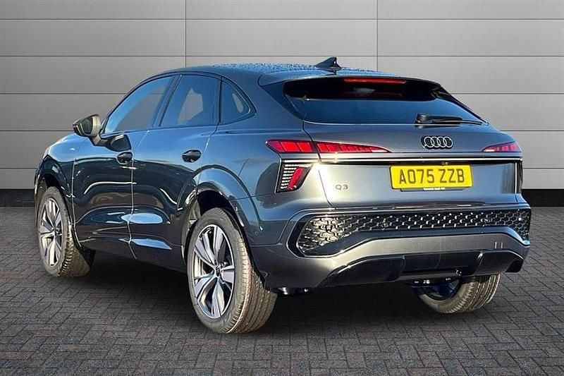 Used Audi Q3 Comfort 150 HP (110 kW) 2025 Daytona grey SUV