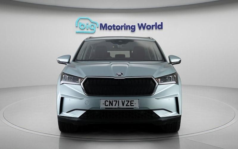 Used Skoda Enyaq iV Loft 150 kW (204 HP) 2021 Silver SUV