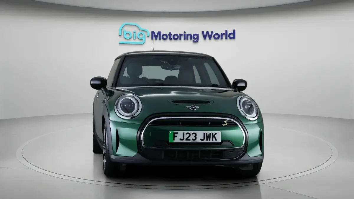 Used Mini Cooper SE Hatch 135 kW (184 HP) 2023 Hatchback