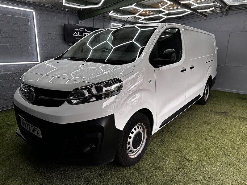 White Used 2022 Vauxhall Vivaro S Van | £12,195 (Super price) - Image 1/3