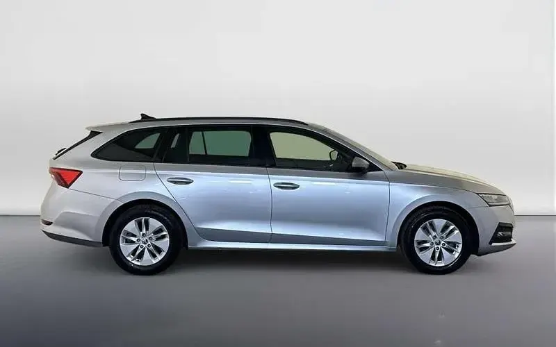 Used Skoda Octavia SE Technology 110 HP (80 kW) 2023 Grey Estate
