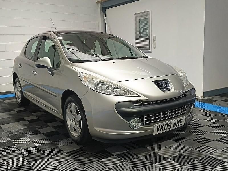 Grey Used 2009 Peugeot 207 Premium Hatchback | £1,795 (Fair price) - Image 1/4