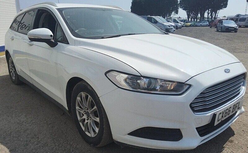 White Used 2017 Ford Mondeo Style Van | £4,995 (Fair price) - Image 1/4