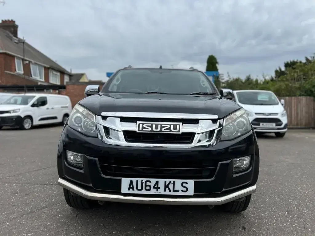 Used Isuzu D-Max 2014 Black Sedan