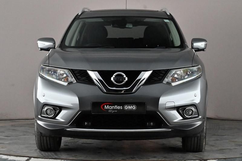 Used Nissan X-Trail N-Vision 130 HP (95 kW) 2017 Grey SUV