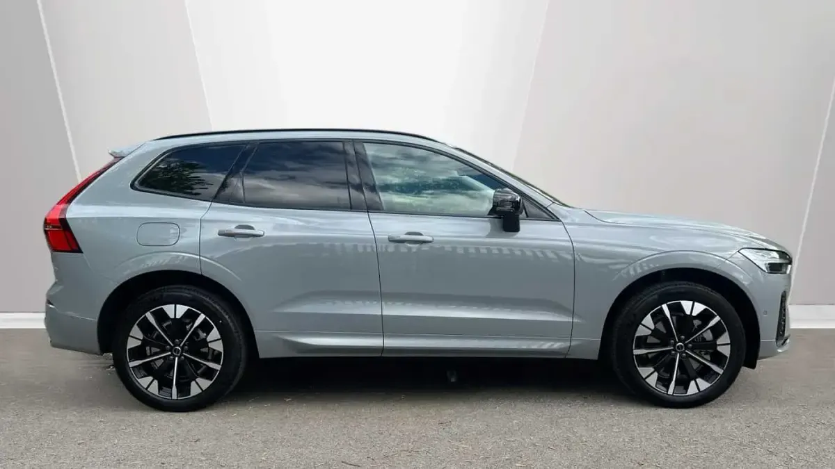 Used Volvo XC60 Plus 250 HP (183 kW) 2026 Grey SUV