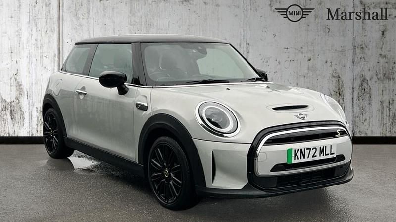 Used Mini Cooper S Level 2 135 kW (184 HP) 2022 White silver Hatchback