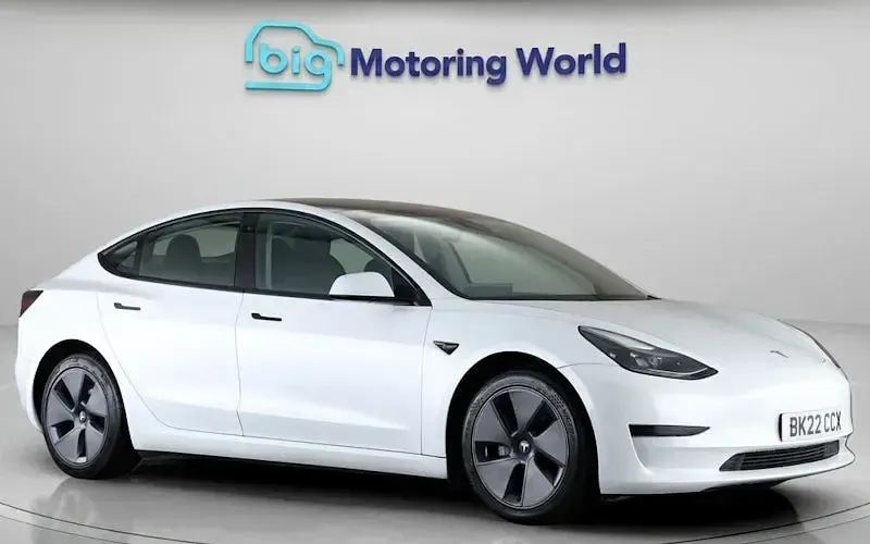 Used Tesla Model 3 Standard Range 180 kW (245 HP) 2022 Sedan
