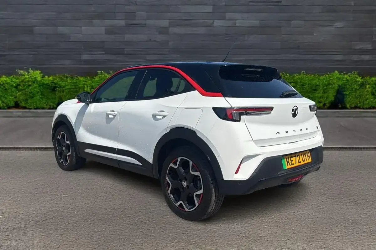 Used Vauxhall Mokka 98 kW (134 HP) 2023 White SUV
