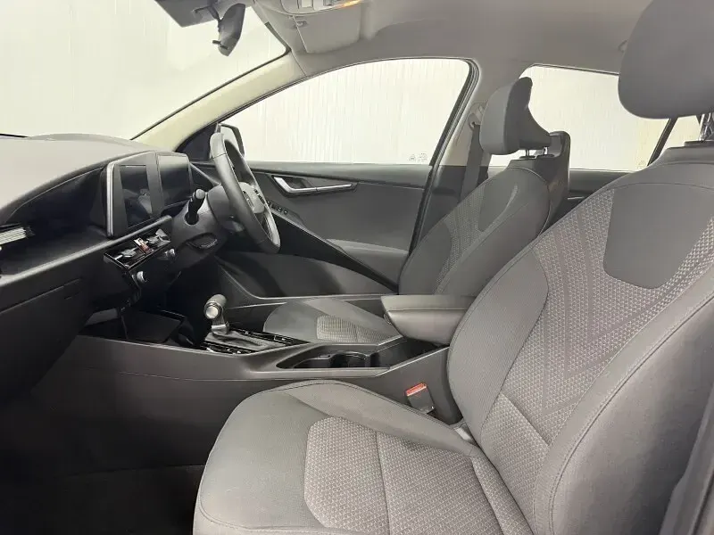 Used Kia Niro 139 HP (102 kW) 2022 Black SUV
