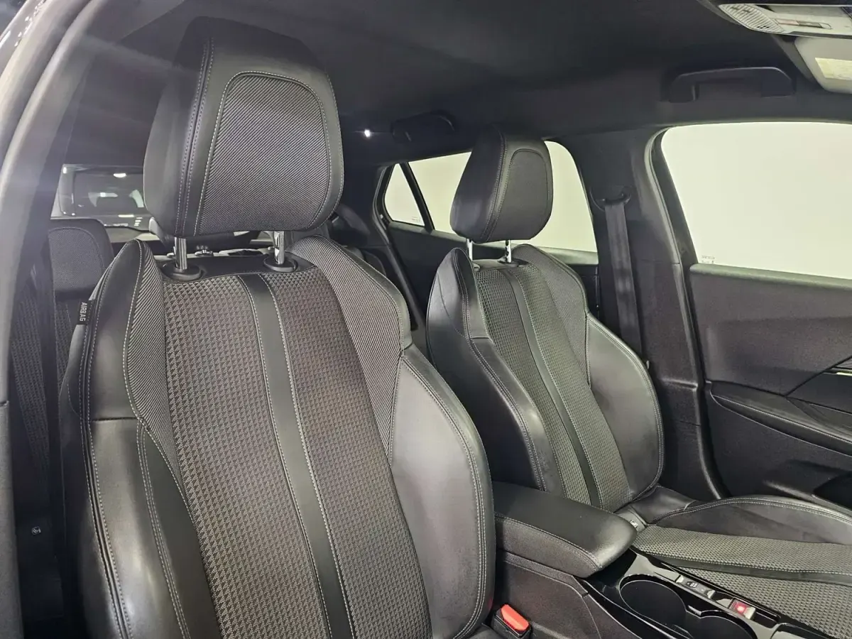 Begagnad Peugeot 2008 GT-line 2020 Svart SUV