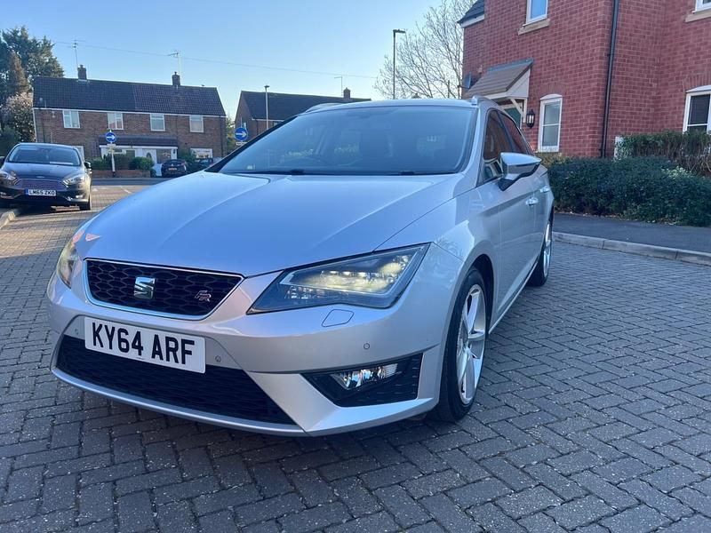 Used Seat Leon FR 150 HP (110 kW) 2014 Silver Estate