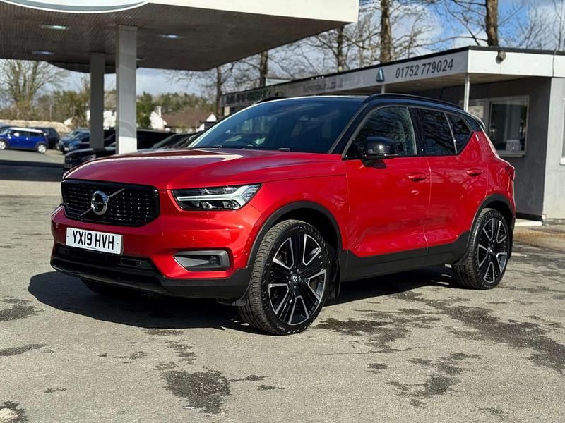 Used Volvo XC40 R-Design Pro 247 HP (181 kW) 2019 Red SUV