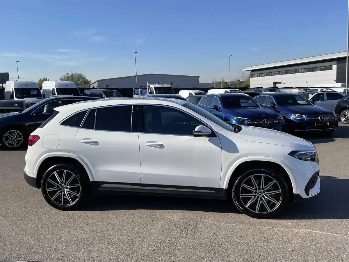 Used Mercedes EQA300 Executive 167 kW (228 HP) 2024 White SUV