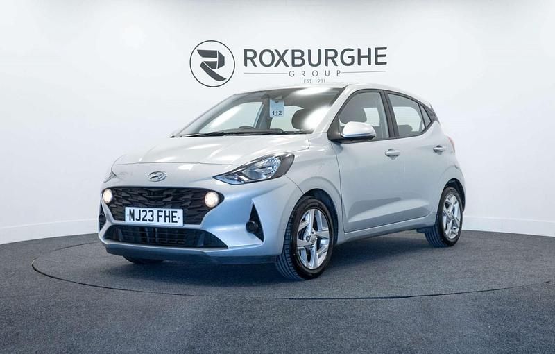 Used Hyundai i10 SE 67 HP (49 kW) 2023 Grey Hatchback