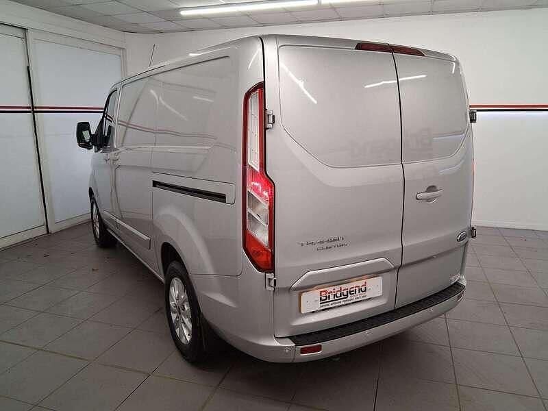 Used Ford Transit Custom Limited 130 HP (95 kW) 2020 Silver Van