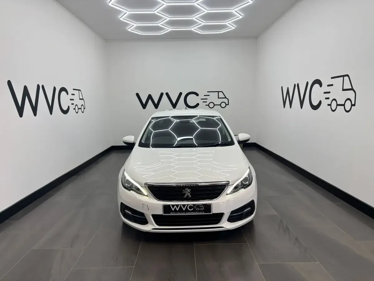 Used Peugeot 308 Active 2021 White Estate