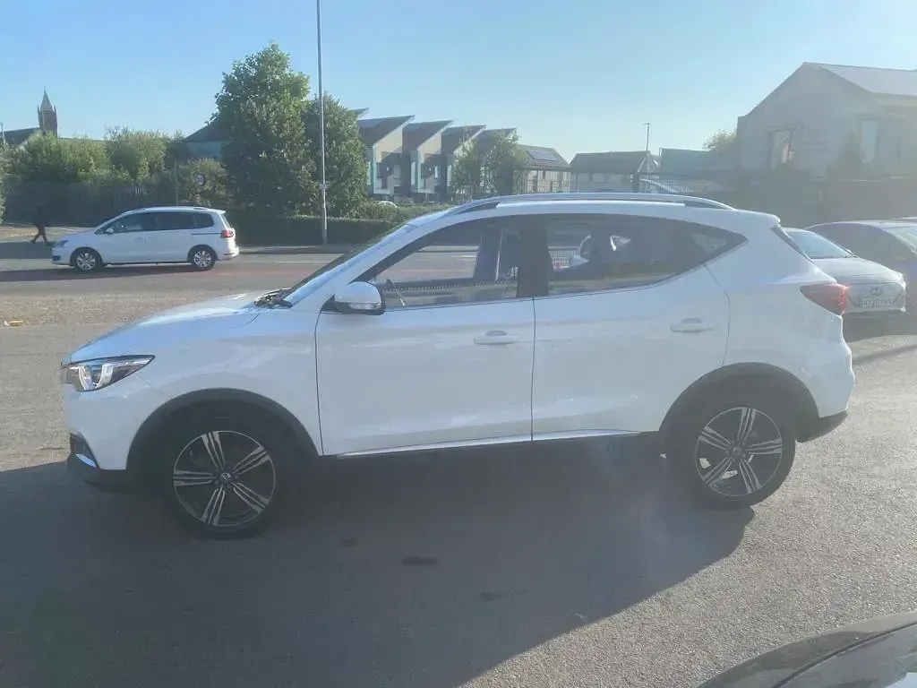 Used MG ZS 111 HP (81 kW) 2020 White SUV