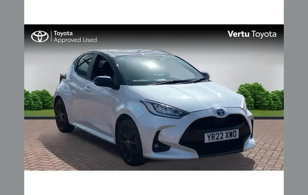Second-hand Toyota Yaris Hybrid 116 CP (85 kW) 2021 Hatchback